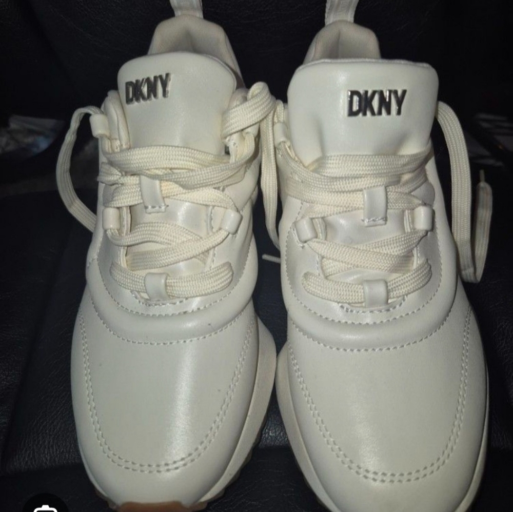 DKNY White Leather Lace-Up Sneakers – Size 9.5